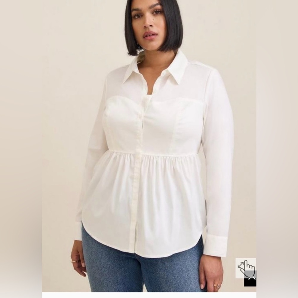 Torrid white long-sleeved shirt